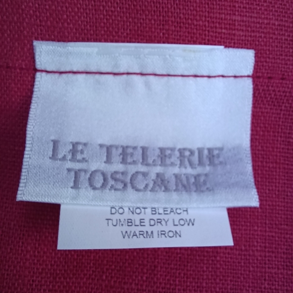 LE TELERIE TOSCANO EXCLUSIVE FIRENZE RED LINEN TABLECLOTH 68'X108 NWT" - Picture 4 of 13